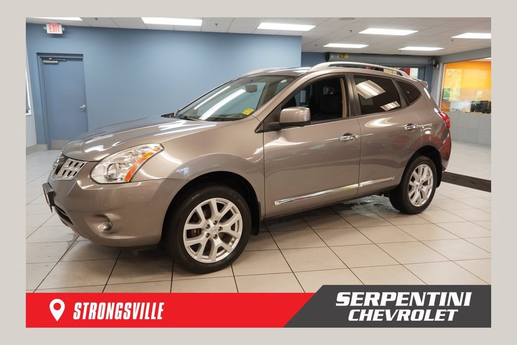 Used 2013 Nissan Rogue SV w/SL Pkg SUV