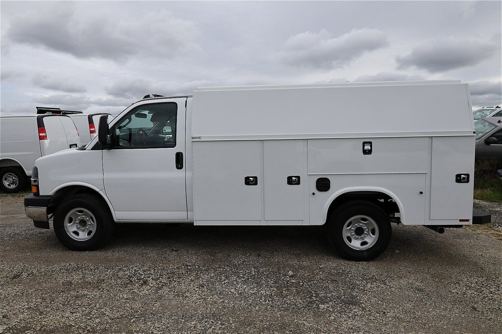 New 2025 Chevrolet Express Cutaway 3500 1WT Cutaway Van