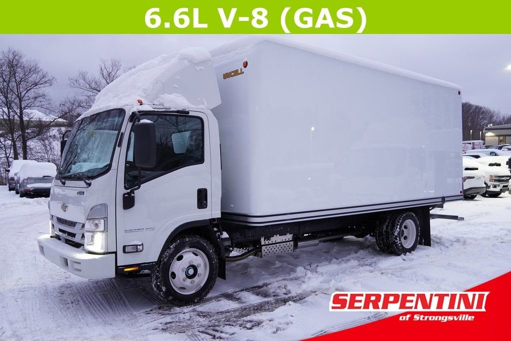 2025 Chevrolet Low Cab Forward's photo