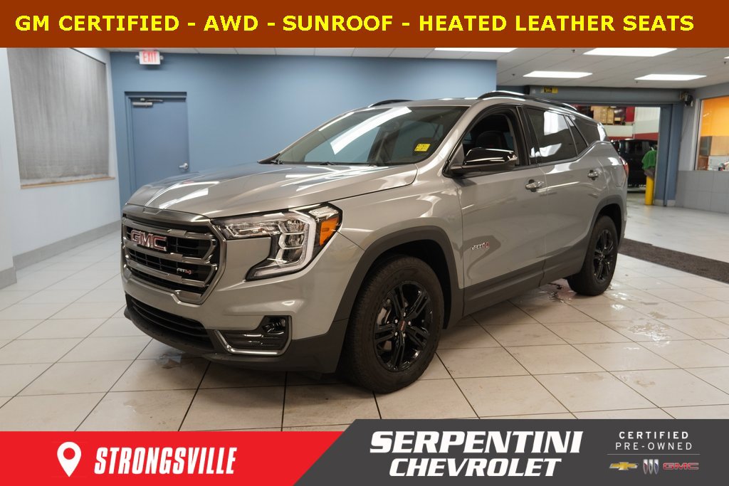 2023 GMC Terrain AT4's photo