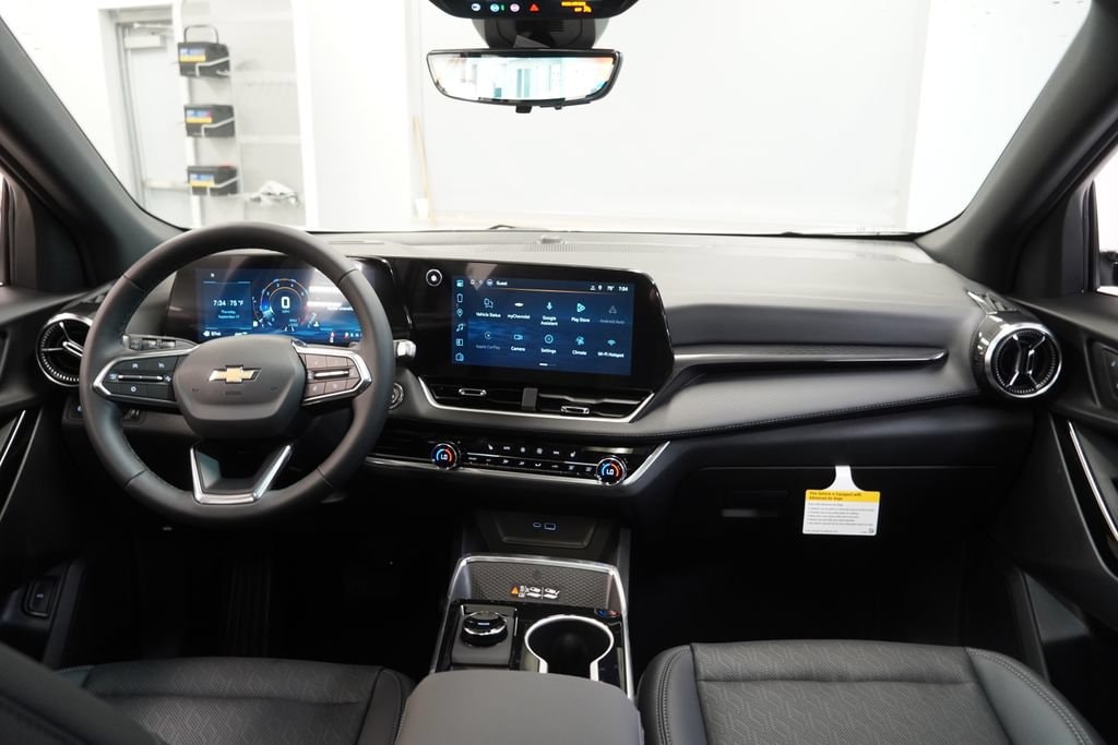 2027 Chevrolet Equinox LT - Photo 20