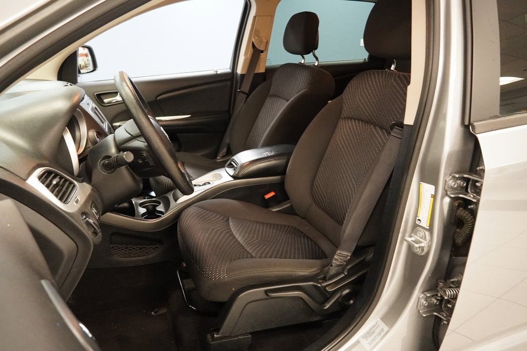 Used 2017 Dodge Journey SE SUV