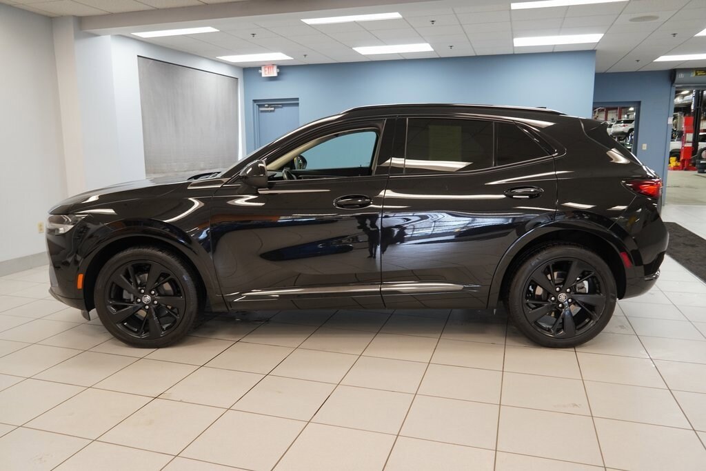 Used 2022 Buick Envision Essence SUV