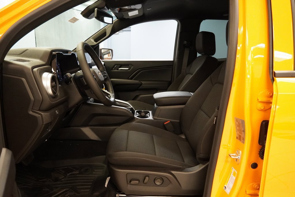2026 Chevrolet Colorado LT photo 4