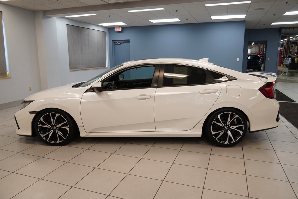 2018 Honda Civic Si photo 2