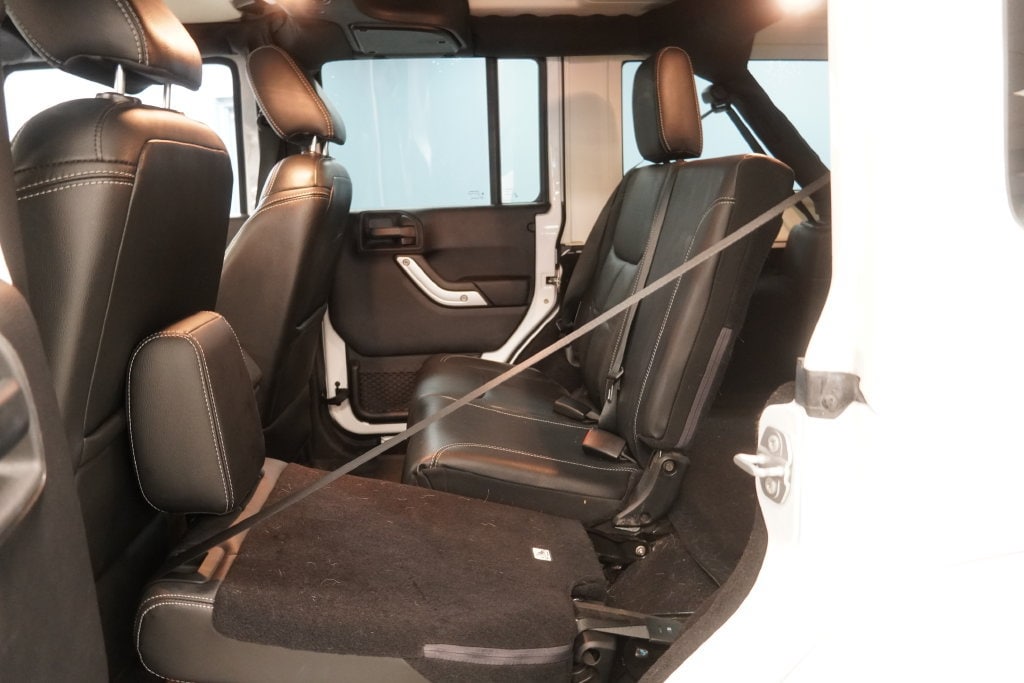 2015 Jeep Wrangler Unlimited Rubicon - Photo 26