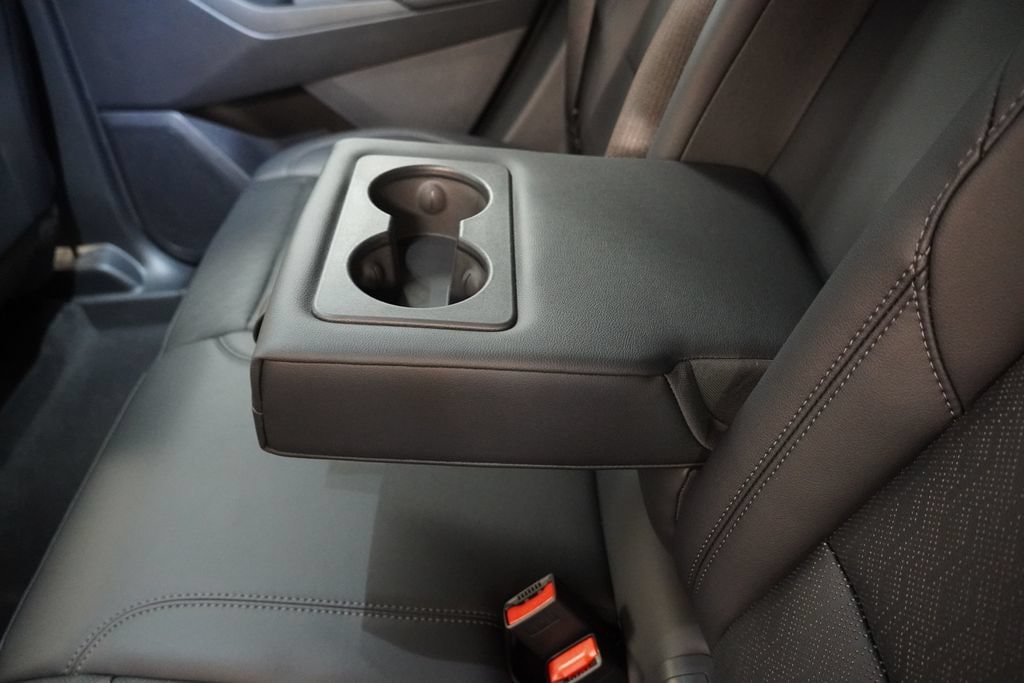 2027 Chevrolet Equinox LT - Photo 30
