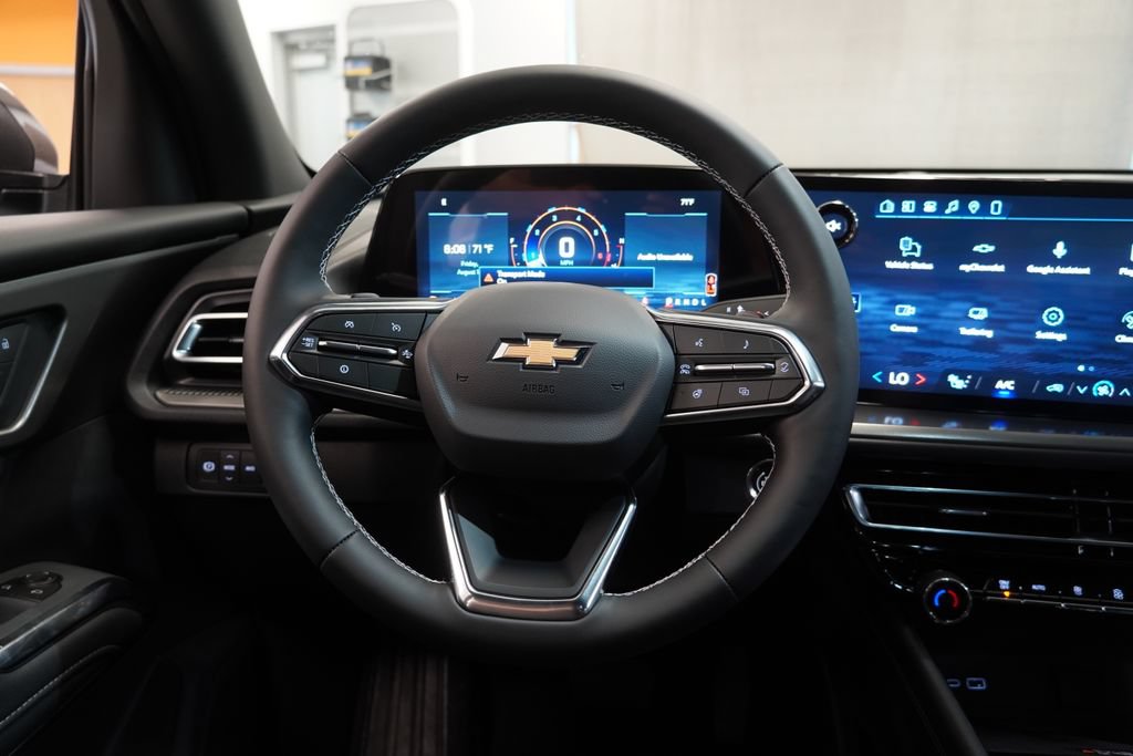 2027 Chevrolet Traverse LT - Photo 17