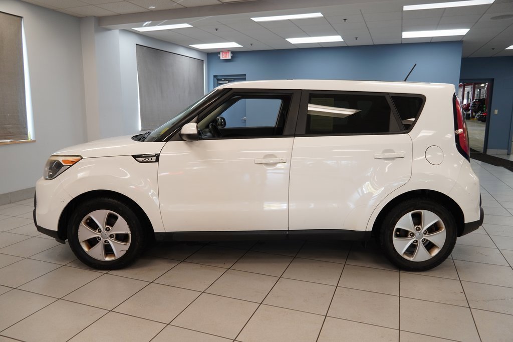Used 2015 Kia Soul Base with VIN KNDJN2A22F7182415 for sale in Strongsville, OH