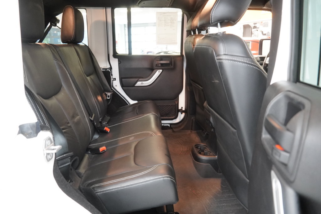2015 Jeep Wrangler Unlimited Rubicon - Photo 28