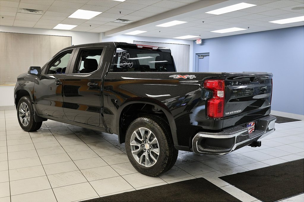 2026 Chevrolet Silverado 1500 LT photo 3