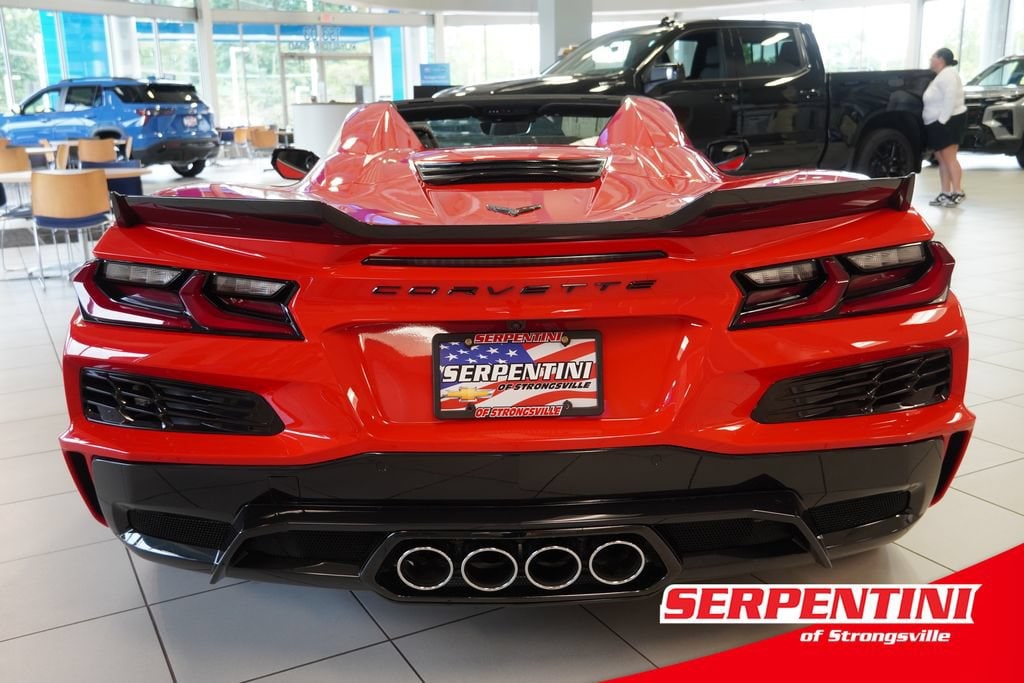 2025 Chevrolet Corvette 3LZ - Photo 10