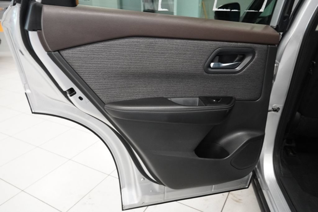 2022 Nissan Rogue SV - Photo 24