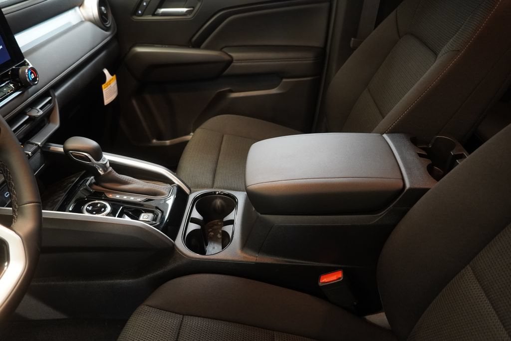 2026 Chevrolet Colorado LT - Photo 7
