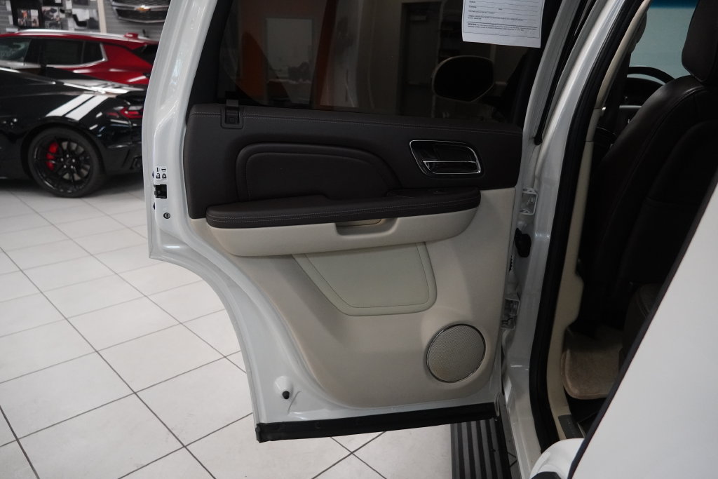 2014 Cadillac Escalade Platinum Edition - Photo 24