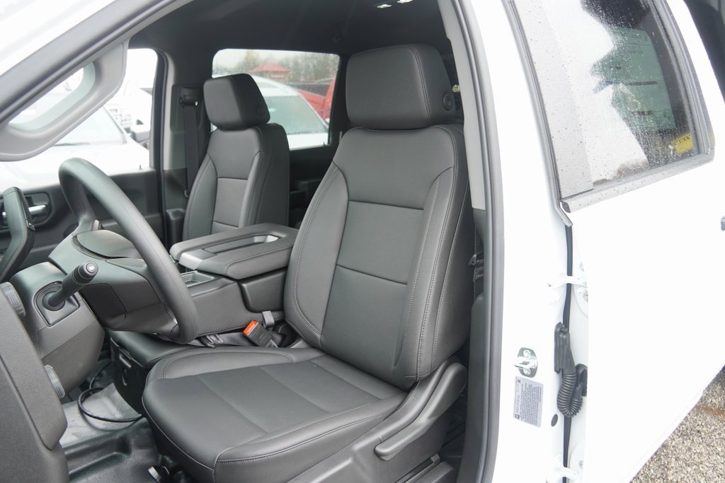 2025 Chevrolet Silverado 3500HD Work Truck photo 3