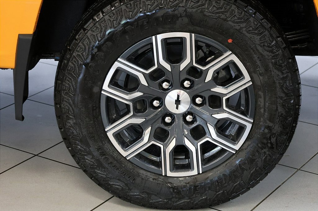 2026 Chevrolet Colorado Z71 photo 3