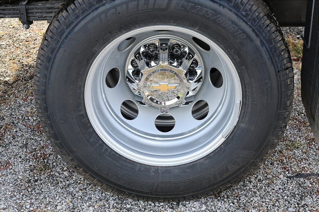 New 2025 Chevrolet Silverado 3500 HD Chassis Cab Work Truck Truck