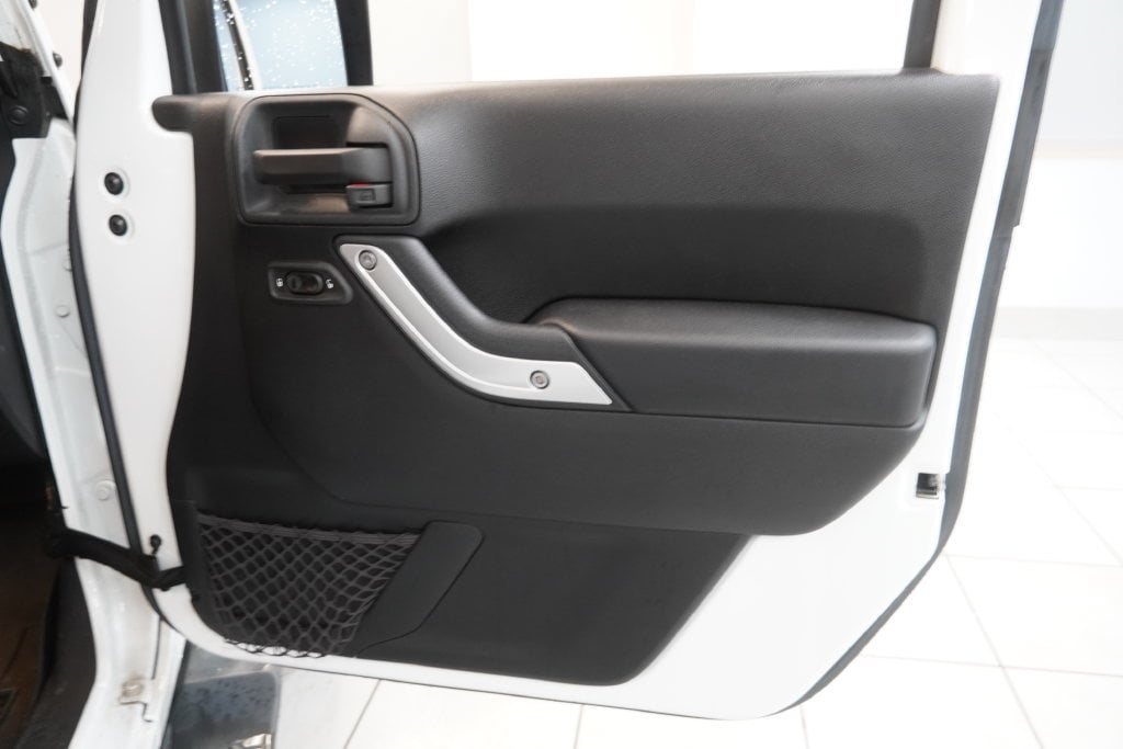 2015 Jeep Wrangler Unlimited Rubicon - Photo 30
