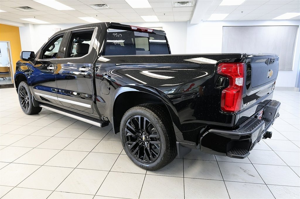 New 2026 Chevrolet Silverado 1500 High Country Truck
