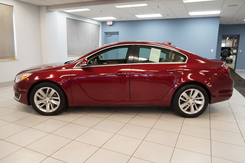 Used 2016 Buick Regal Base with VIN 2G4GK5EX3G9122262 for sale in Strongsville, OH