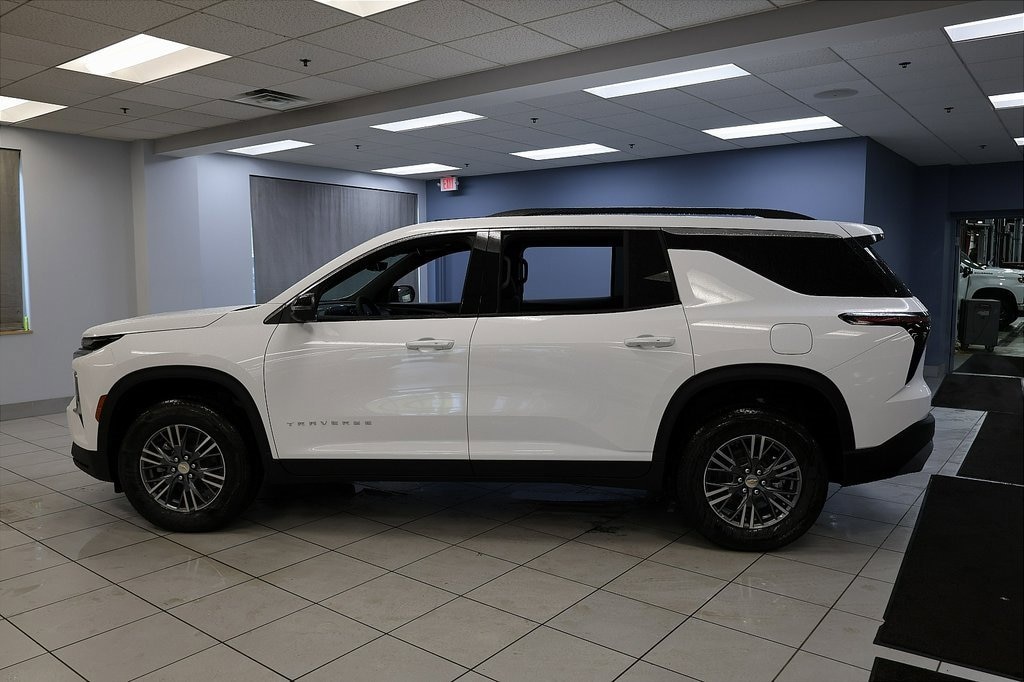 New 2026 Chevrolet Traverse LT SUV