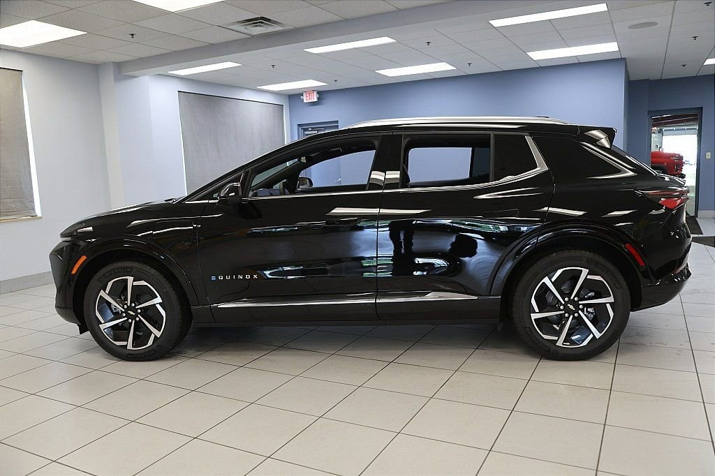 New 2025 Chevrolet Equinox EV LT SUV