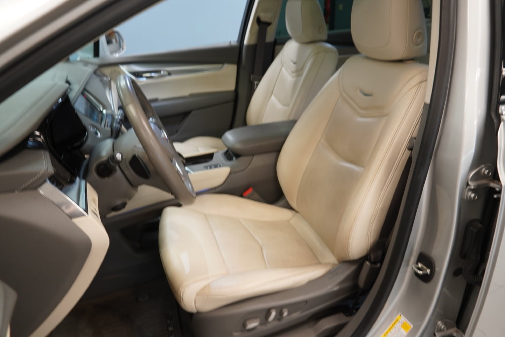 Used 2019 CADILLAC XT5 Luxury AWD SUV