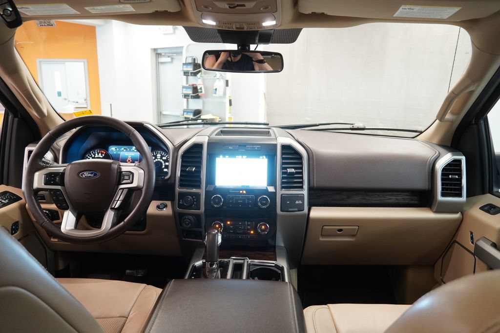 2019 Ford F-150 Lariat - Photo 19