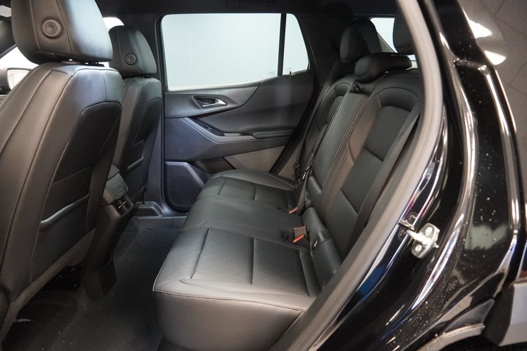 2027 Chevrolet Equinox LT - Photo 26
