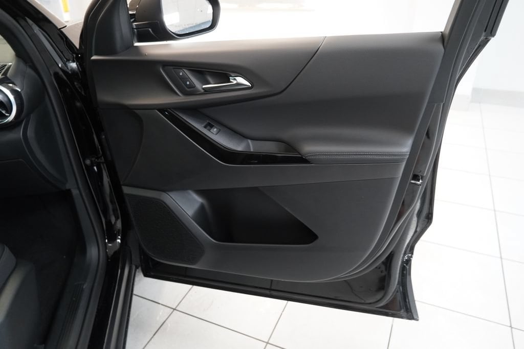 2027 Chevrolet Equinox LT - Photo 26