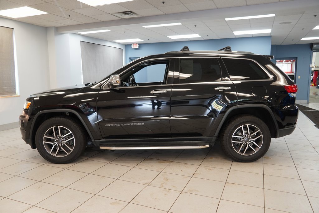 2020 Jeep Grand Cherokee Limited photo 2