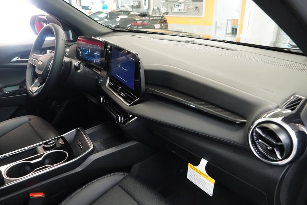 2027 Chevrolet Equinox LT - Photo 27