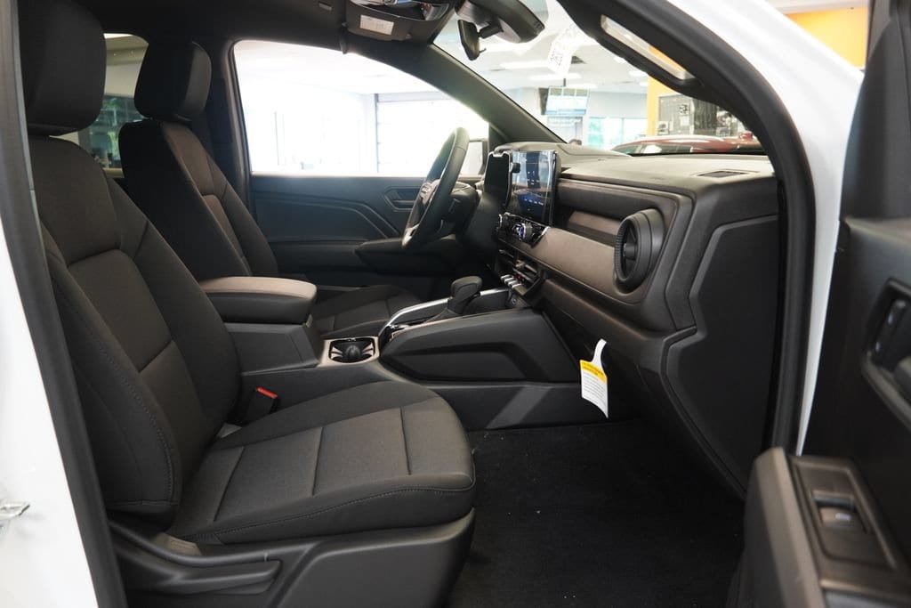 2026 Chevrolet Colorado Work Truck - Photo 34