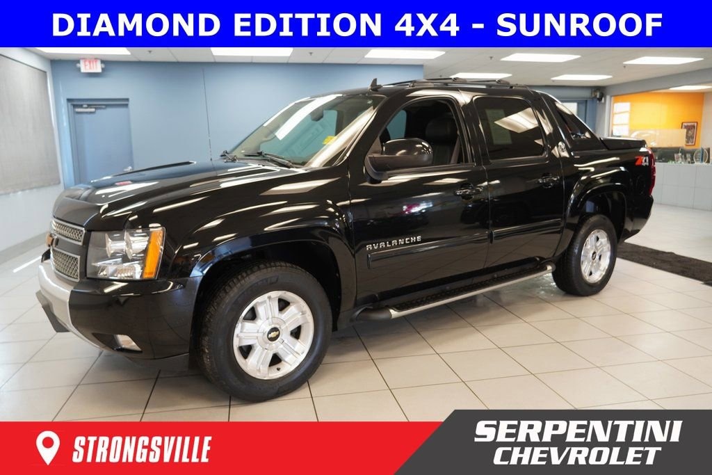 Used 2013 Chevrolet Avalanche LT Truck Crew Cab