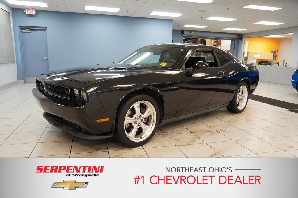 2010 Dodge Challenger R/T photo 2