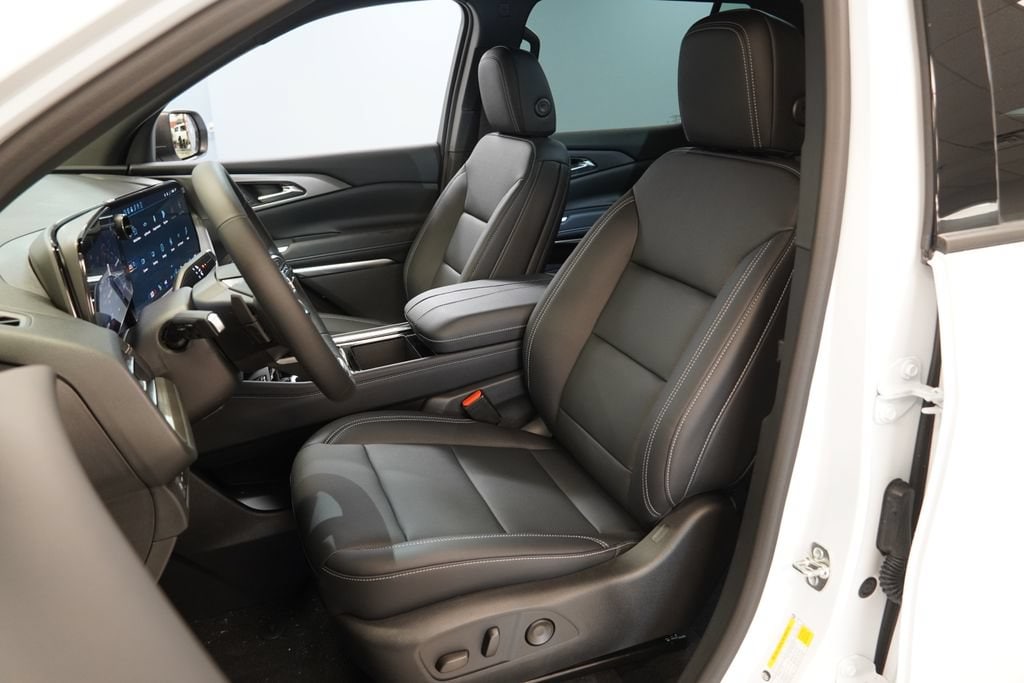 New 2027 Chevrolet Traverse LT SUV