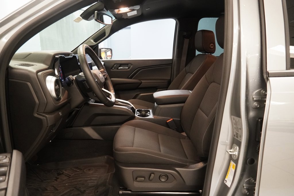 New 2025 Chevrolet Colorado WT/LT Truck