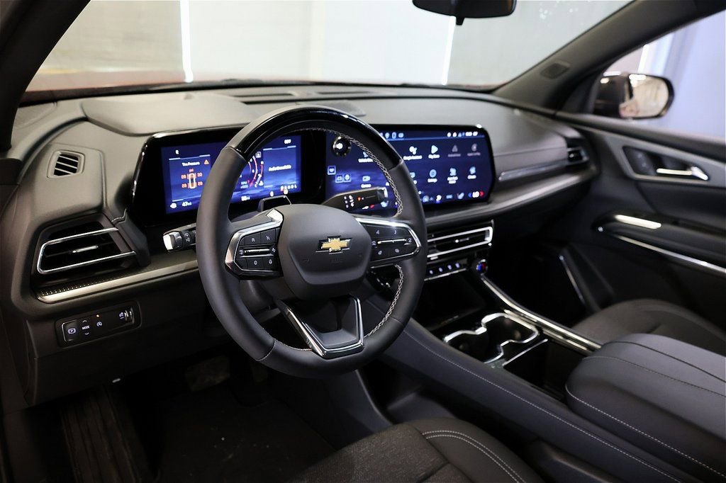 2025 Chevrolet Traverse LT - Photo 18