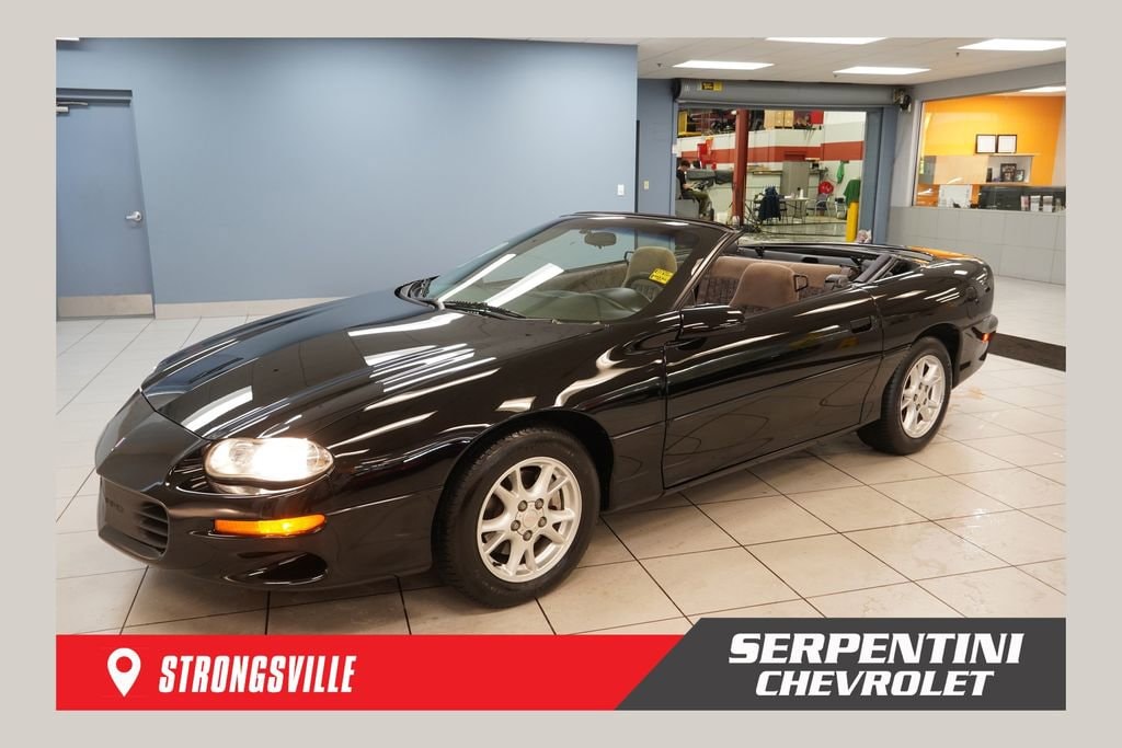 2002 Chevrolet Camaro Convertible's photo