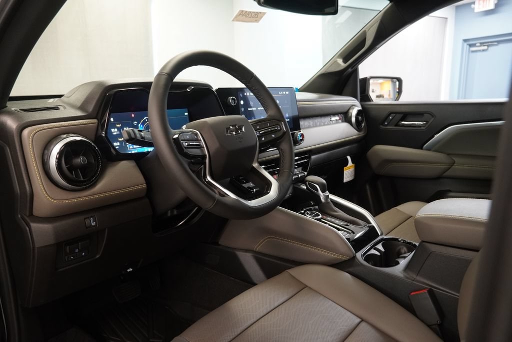 2026 Chevrolet Colorado ZR2 - Photo 6