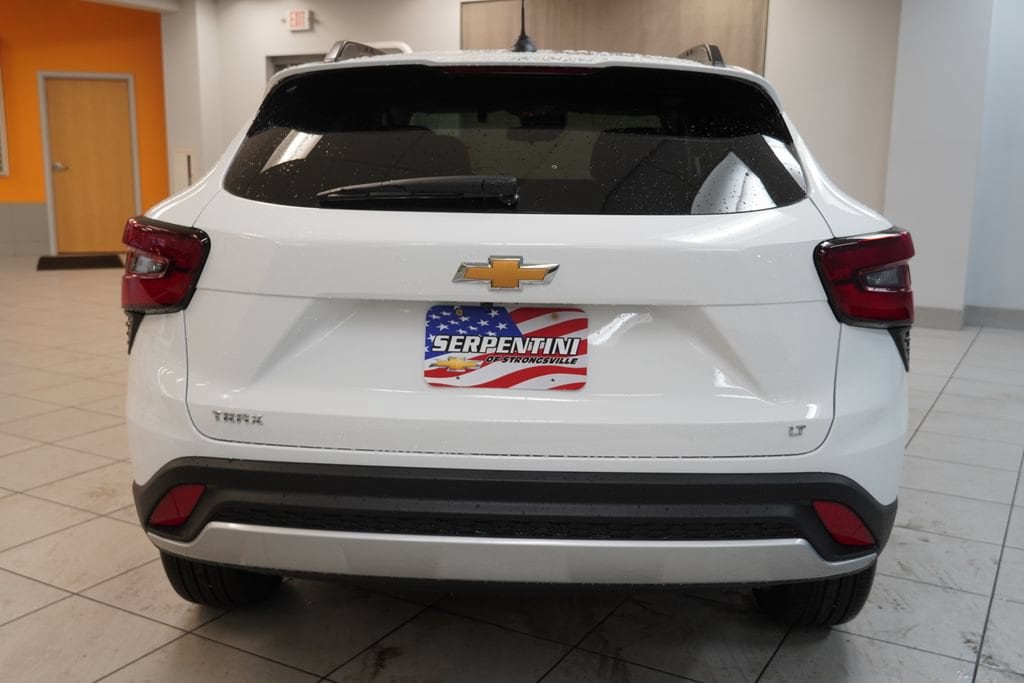 2026 Chevrolet Trax LT - Photo 9