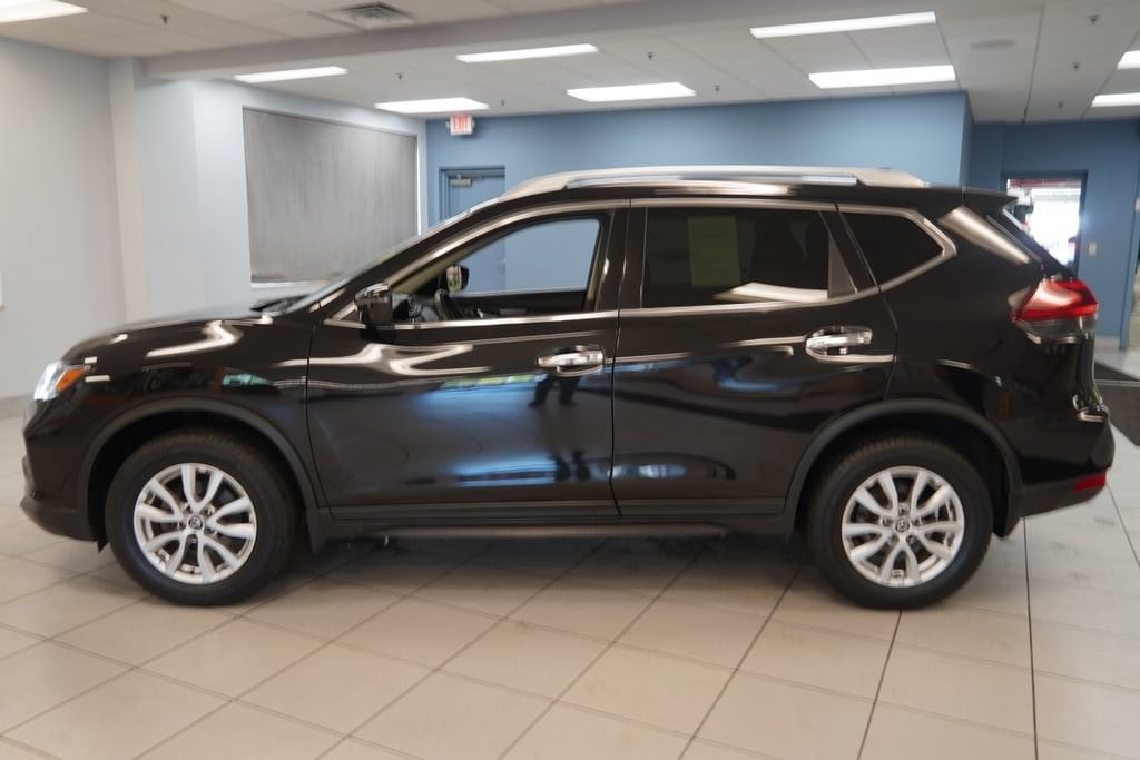 Used 2018 Nissan Rogue SV SUV