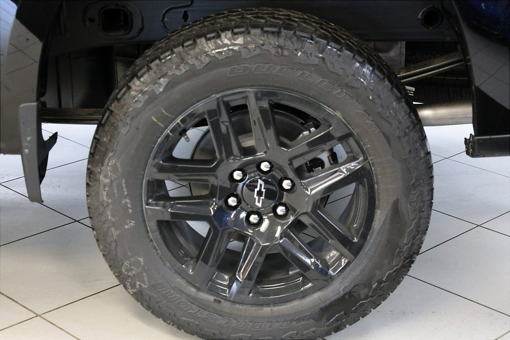 2026 Chevrolet Silverado 1500 LT Trail Boss photo 2