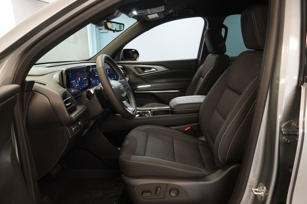 New 2026 Chevrolet Traverse LT SUV