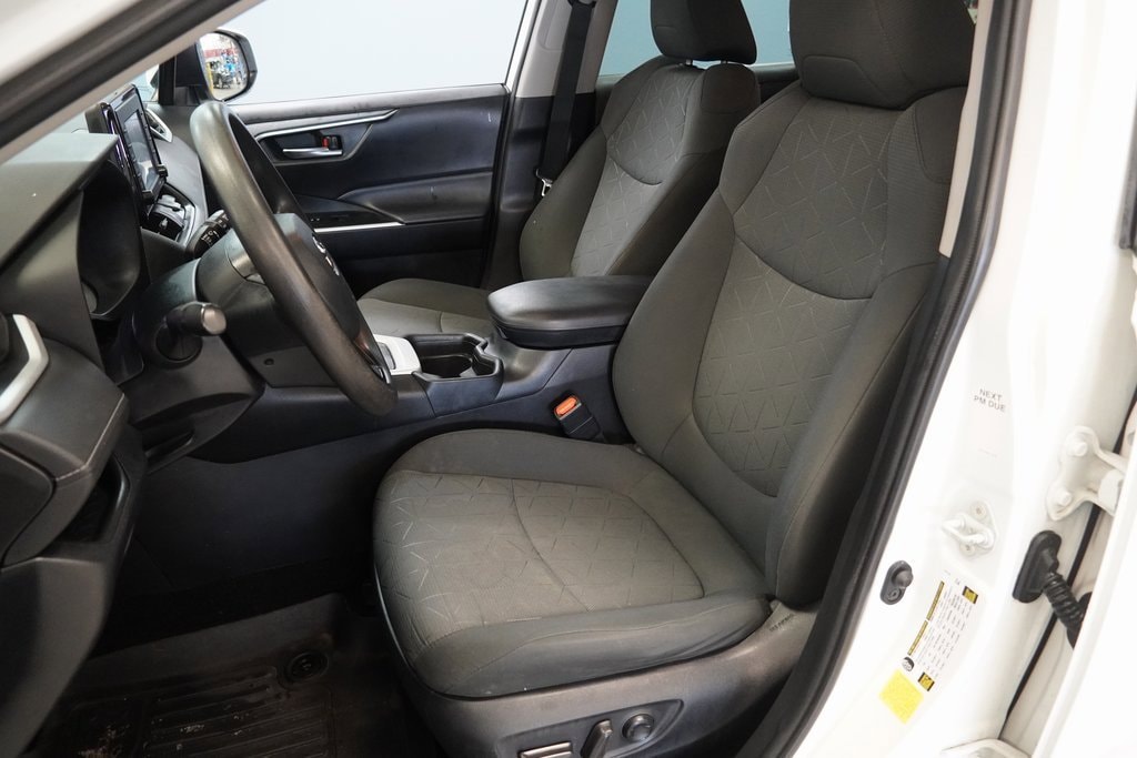 Used 2020 Toyota RAV4 XLE SUV