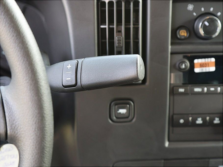 2025 Chevrolet Express Cargo Work Van - Photo 34