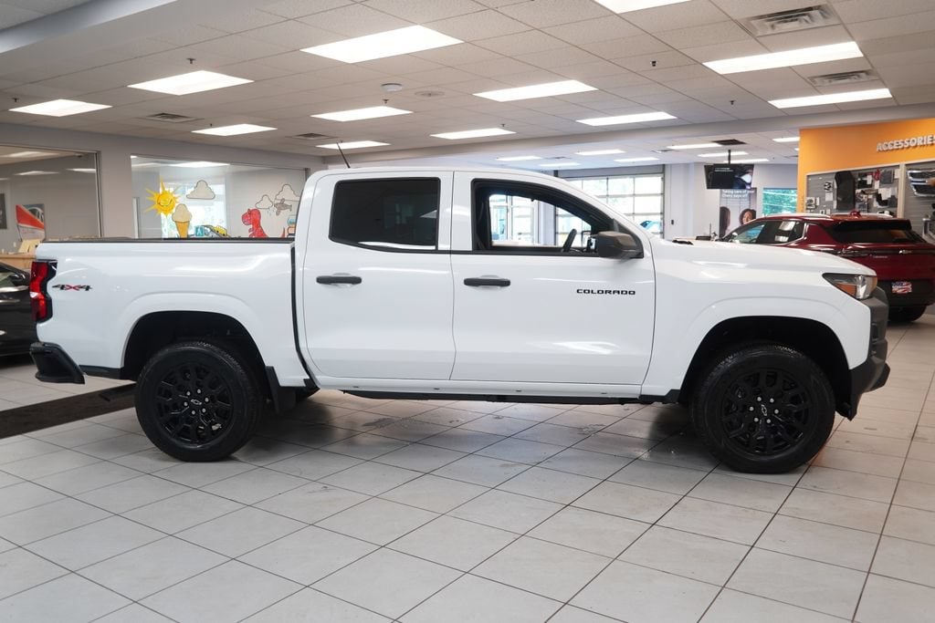 2026 Chevrolet Colorado Work Truck - Photo 12