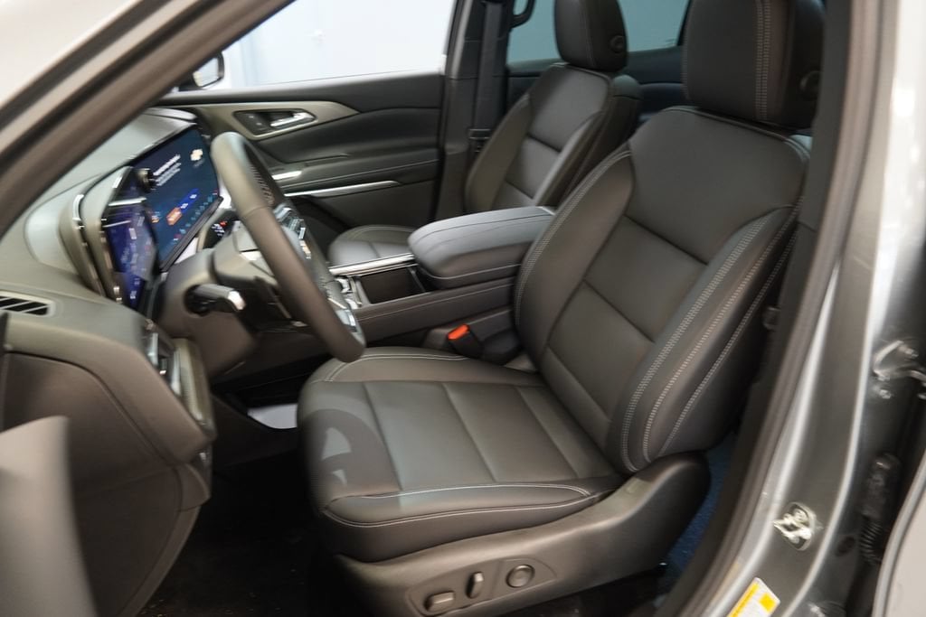 New 2027 Chevrolet Traverse LT SUV