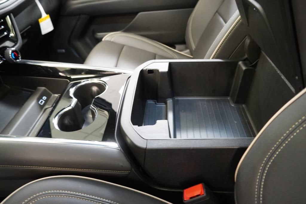 2025 Chevrolet Tahoe Premier - Photo 28